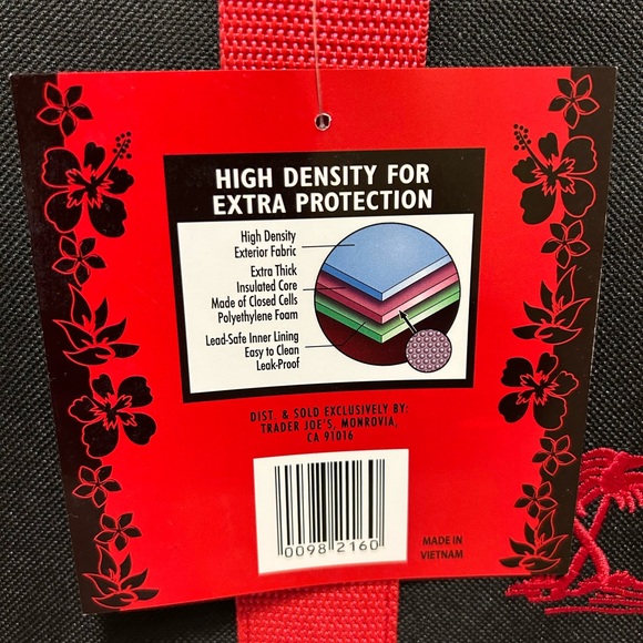 New with tag Trader Joe's Black and Red Tote and Cooler Bag Set - Picture 10 of 11